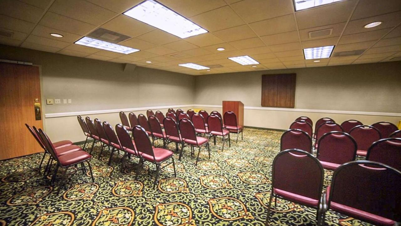 Magnuson Grand & Conference Center Somerset-Bridgewater المظهر الخارجي الصورة