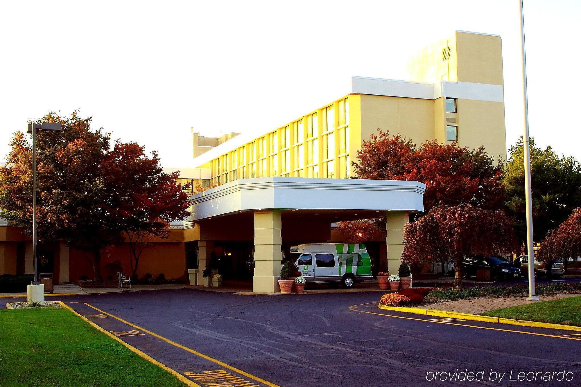 Magnuson Grand & Conference Center Somerset-Bridgewater المظهر الخارجي الصورة